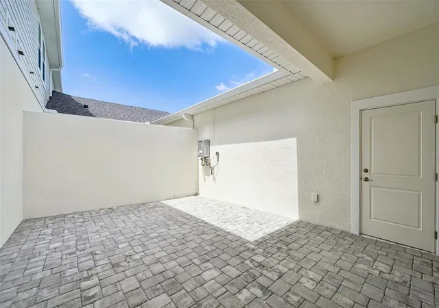 Photo 2 of Sale Pending at 4442 Sunset Garden St, Bradenton, FL 34210 | MLS# R4911367 | Listing updated on 2026-09-14