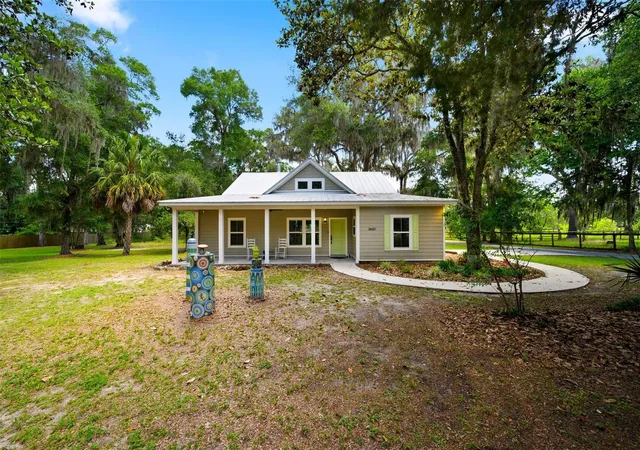 Photo 2 of Single family home for sale at 2620 Nw 31st Avenue, Gainesville, FL 32605 | MLS# GC540863 | Listing updated on 2026-10-08