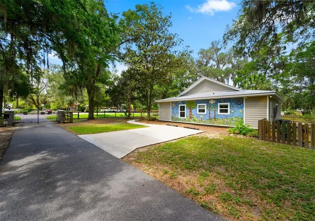 Photo 3 of Single family home for sale at 2620 NW 31st Avenue, Gainesville, FL 32605 | MLS# GC540863 | Listing updated on 2026-10-08