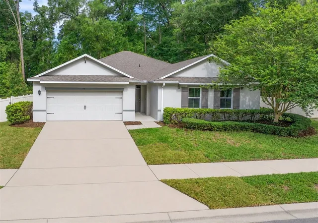 Photo 1 of Sale Pending at 111 Point Pleasant Rd, Deland, FL 32724 | MLS# V4949427 | Listing updated on 2026-09-14