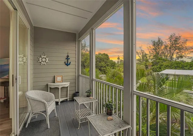 Photo 4 of Townhouse for sale at 508 Forest Way, Longboat Key, FL 34228 | MLS# N6144572 | Listing updated on 2026-09-10