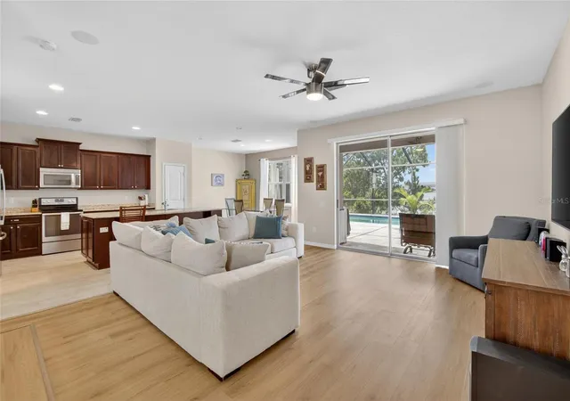 Photo 2 of Sale Pending at 6207 Magnolia Park Blvd, Riverview, FL 33578 | MLS# TB8515217 | Listing updated on 2026-09-15