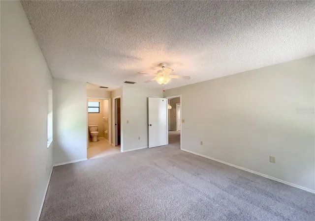 Photo 3 of Sale Pending at 12620 Bay Hl Dr, Grand Island, FL 32735 | MLS# O6413383 | Listing updated on 2026-09-14