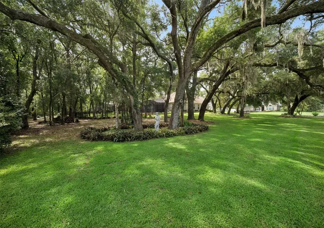 Photo 2 of Single family home for sale at 597 Sand Wedge Loop, Apopka, FL 32712 | MLS# O6413410 | Listing updated on 2026-09-29