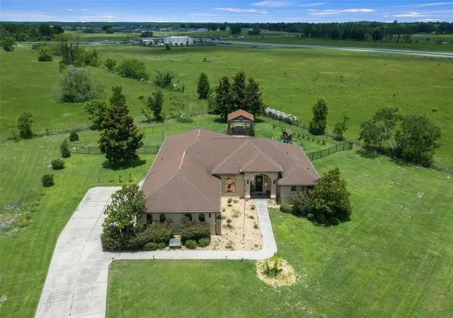 Single family home for sale at 6145 SE 96th Street, BELLEVIEW, FL 34420 | MLS# OM725985