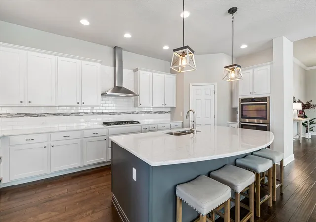 Photo 4 of Single family home for sale at 7223 Hourglass Dr, Apollo Beach, FL 33572 | MLS# TB8515526 | Listing updated on 2026-10-08