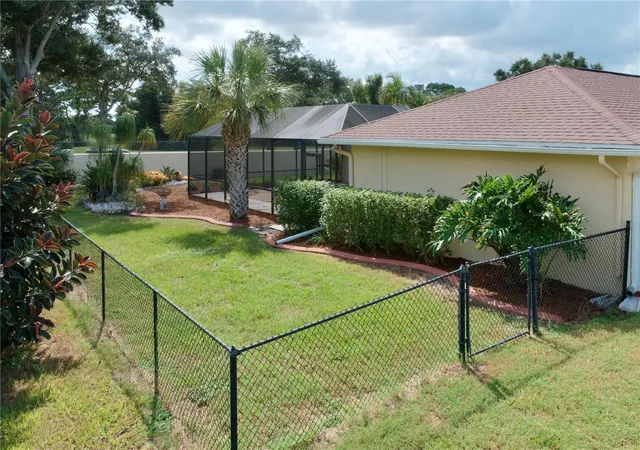 Photo 2 of Single family home for sale at 1011 Pine Forest Ct, Venice, FL 34293 | MLS# N6144598 | Listing updated on 2026-10-01