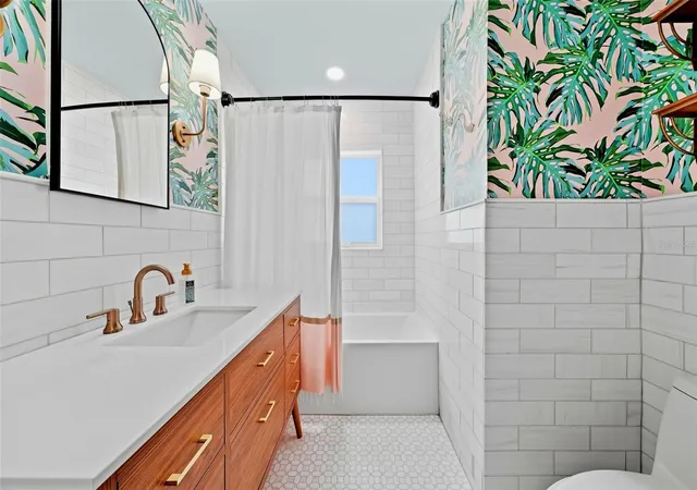 Photo 2 of Single family home for sale at 4730 Burlington Ave N, Saint Petersburg, FL 33713 | MLS# TB8515980 | Listing updated on 2026-10-08