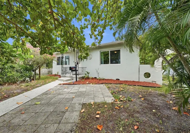 Single family home for sale at 4730 Burlington Ave N, Saint Petersburg, FL 33713 | MLS# TB8515980