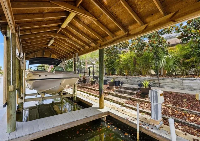 Photo 3 of Sale Pending at 25 Cottonwood Ct, Palm Coast, FL 32137 | MLS# FC319069 | Listing updated on 2026-10-15