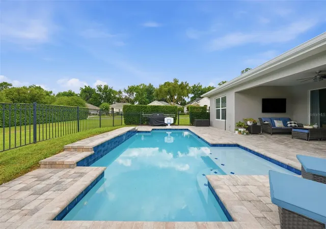 Photo 4 of Single family home for sale at 3983 SE 5th Avenue, Ocala, FL 34480 | MLS# OM726095 | Listing updated on 2026-09-21