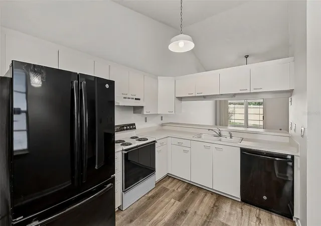 Photo 4 of House for sale at 39650 US Hwy 19 N #712, Tarpon Springs, FL 34689 | MLS# TB8516443 | Listing updated on 2026-09-14