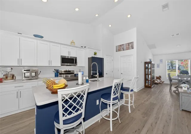 Photo 4 of Single family home for sale at 4101 Poinciana Dr, Indian Lake Estates, FL 33855 | MLS# TB8516649 | Listing updated on 2026-09-13