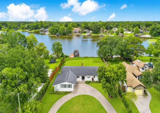 Photo 1 of Single family home for sale at 5725 Padgett Cir, Orlando, FL 32839 | MLS# O6414930 | Listing updated on 2026-10-02