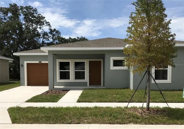 Photo 1 of Single family home for sale at 5021 Finders Ct, Tampa, FL 33617 | MLS# TB8517098 | Listing updated on 2026-09-24