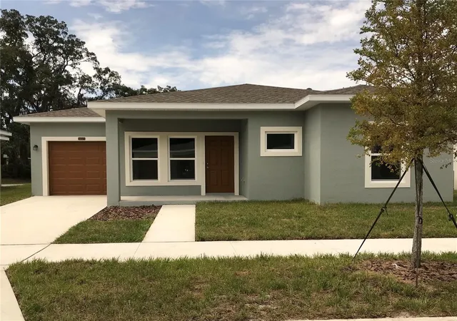 Photo 2 of Single family home for sale at 5021 Finders Ct, Tampa, FL 33617 | MLS# TB8517098 | Listing updated on 2026-09-24
