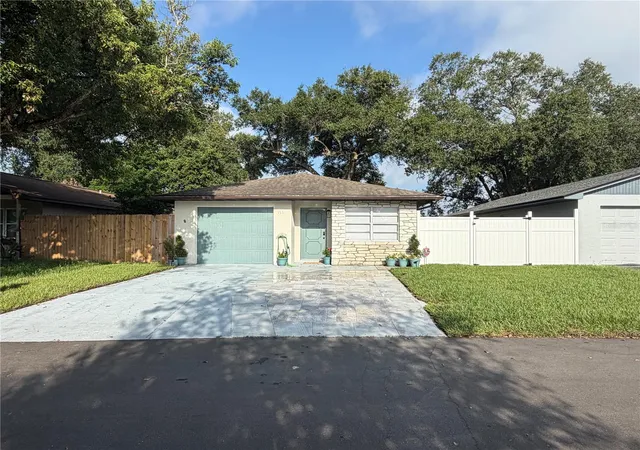 Photo 2 of Single family home for sale at 536 Hibiscus Way #7B, Orlando, FL 32807 | MLS# O6415150 | Listing updated on 2026-09-14