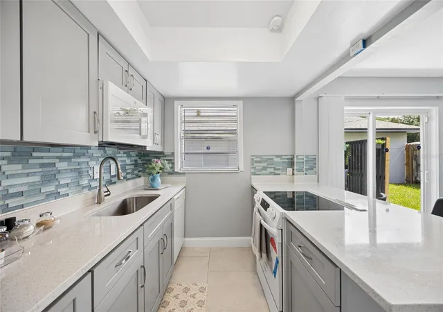 Photo 4 of Single family home for sale at 536 Hibiscus Way #7B, Orlando, FL 32807 | MLS# O6415150 | Listing updated on 2026-09-14