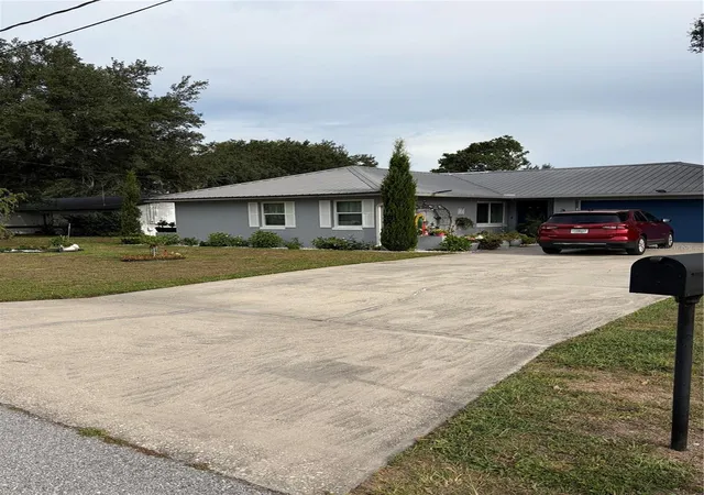 Photo 2 of Single family home for sale at 4119 Sunny Land Dr, Lakeland, FL 33813 | MLS# L4962595 | Listing updated on 2026-10-20