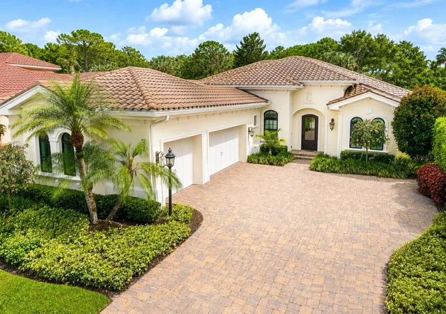 Photo 1 of Single family home for sale at 7908 Matera Ct, Bradenton, FL 34202 | MLS# A4696501 | Listing updated on 2026-10-14