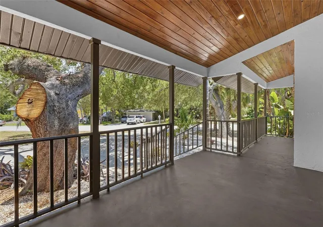 Photo 2 of Single family home for sale at 4074 Redbird Cir, Sarasota, FL 34231 | MLS# A4696502 | Listing updated on 2026-09-12