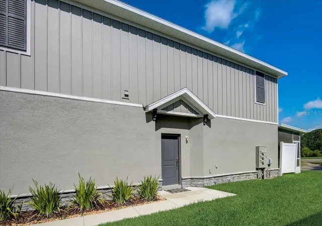 Photo 3 of Townhouse for sale at 10916 Quickwater Ct, Riverview, FL 33569 | MLS# TB8517426 | Listing updated on 2026-10-06