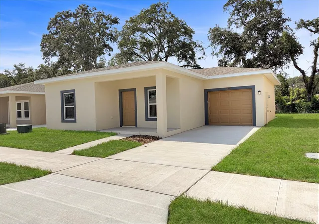 Photo 2 of Single family home for sale at 5020 Finders Ct, Tampa, FL 33617 | MLS# TB8517552 | Listing updated on 2026-10-02