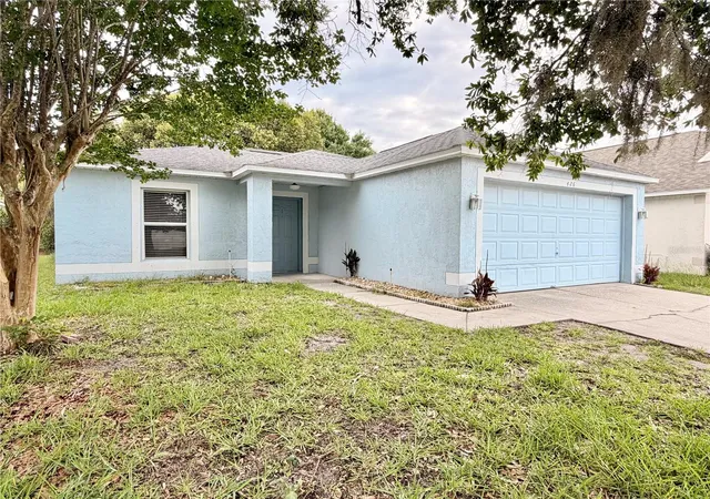 Photo 2 of Single family home for sale at 426 Woodbury Pines Cir, Orlando, FL 32828 | MLS# O6415487 | Listing updated on 2026-09-13