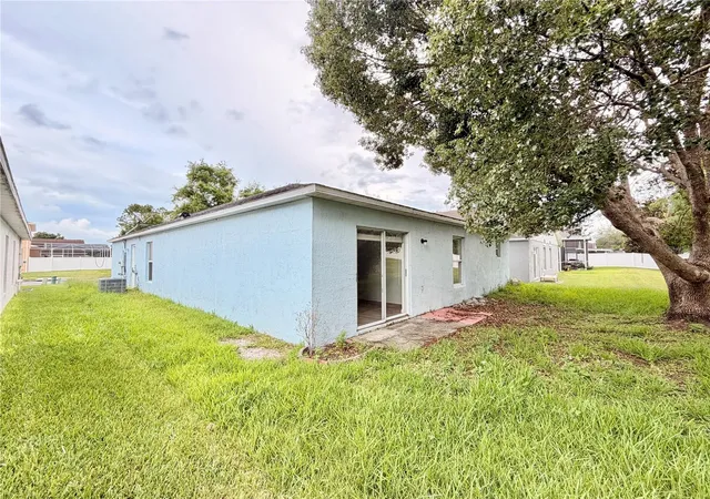 Photo 3 of Single family home for sale at 426 Woodbury Pines Cir, Orlando, FL 32828 | MLS# O6415487 | Listing updated on 2026-09-13