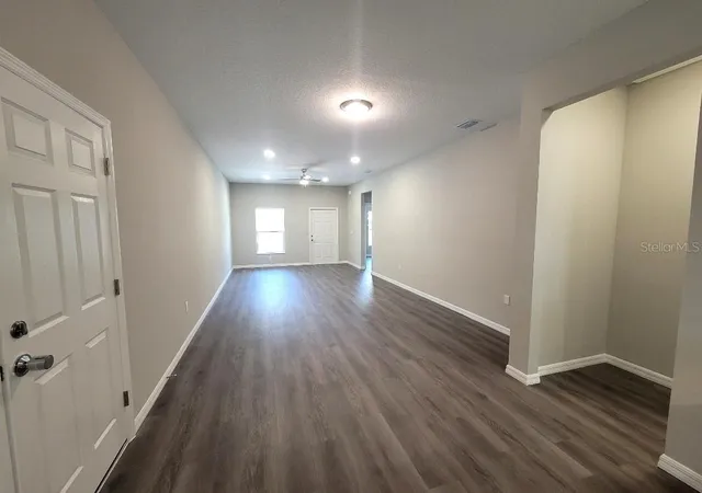 Photo 2 of Single family home for sale at 5025 Finders Ct, Tampa, FL 33617 | MLS# TB8517591 | Listing updated on 2026-09-12