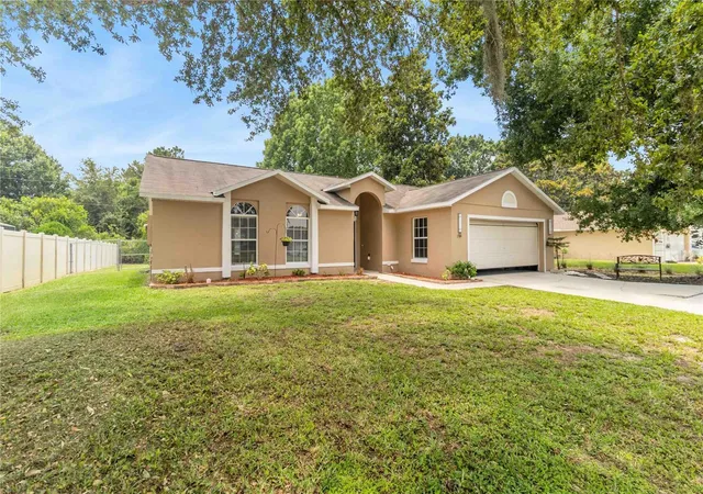 Photo 3 of Single family home for sale at 1564 Cypress Woods Cir, Saint Cloud, FL 34772 | MLS# S5151637 | Listing updated on 2026-09-13