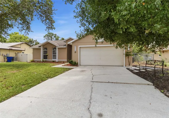 Photo 3 of Single family home for sale at 1564 Cypress Woods Cir, Saint Cloud, FL 34772 | MLS# S5151637 | Listing updated on 2026-09-13