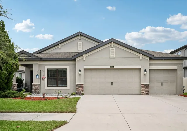 Photo 1 of Single family home for sale at 8210 Mallow Mirror Ln, Land O Lakes, FL 34637 | MLS# TB8517875 | Listing updated on 2026-09-14