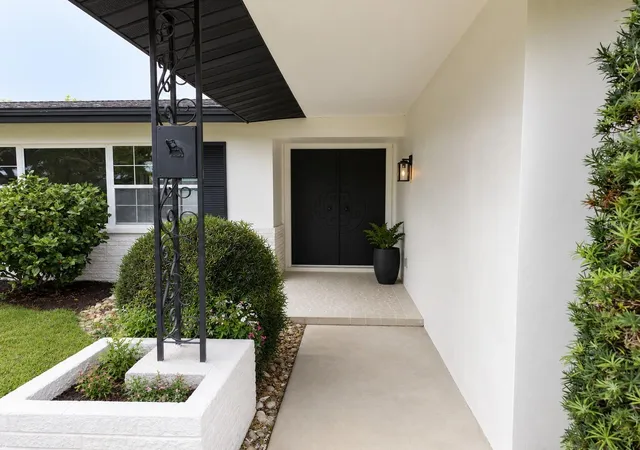 Photo 3 of Single family home for sale at 810 Allamanda Dr, Largo, FL 33770 | MLS# TB8517952 | Listing updated on 2026-09-15