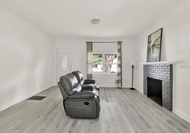 Photo 3 of Single family home for sale at 500 N 13th Street, Leesburg, FL 34748 | MLS# O6415870 | Listing updated on 2026-09-15