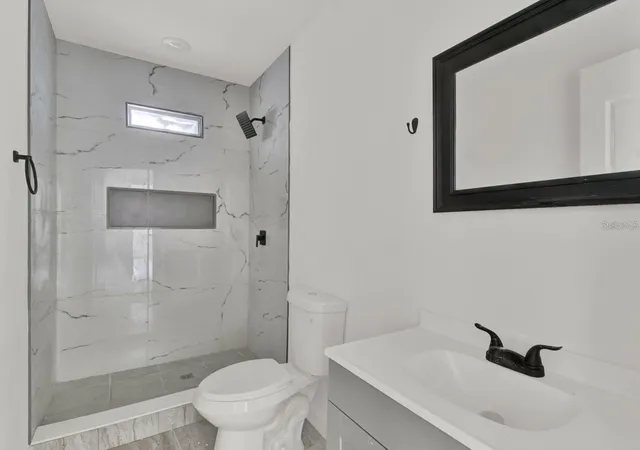 Photo 4 of Single family home for sale at 500 N 13th Street, Leesburg, FL 34748 | MLS# O6415870 | Listing updated on 2026-09-15