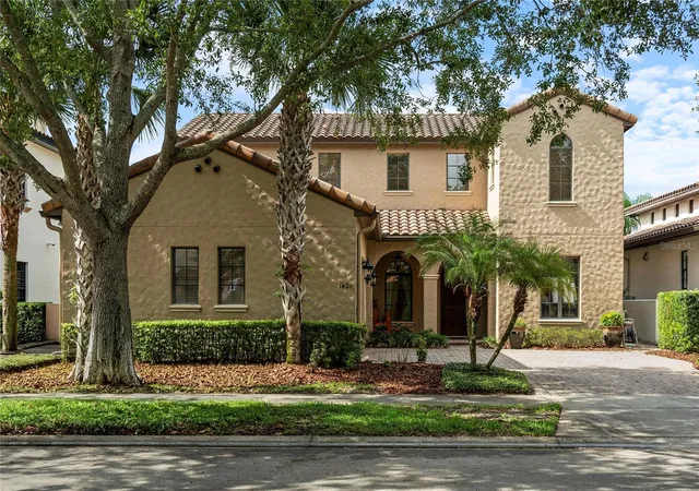 Photo 2 of Single family home for sale at 1421 Chapman Cir, Winter Park, FL 32789 | MLS# O6415941 | Listing updated on 2026-09-15