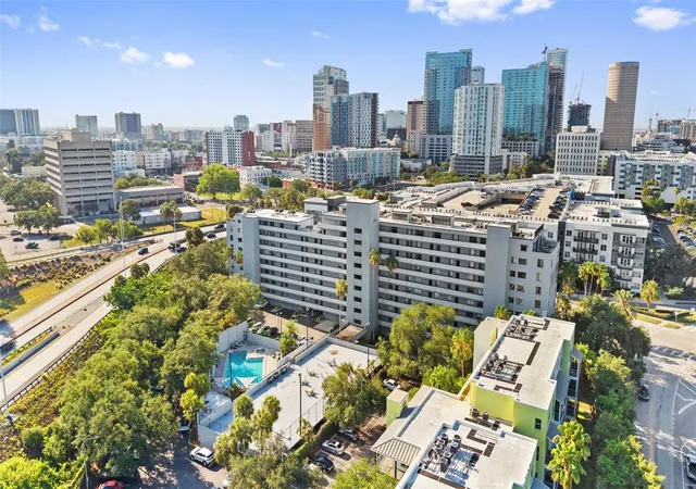 Photo 1 of Condo for sale at 201 W Laurel St #907, Tampa, FL 33602 | MLS# TB8518148 | Listing updated on 2026-10-04