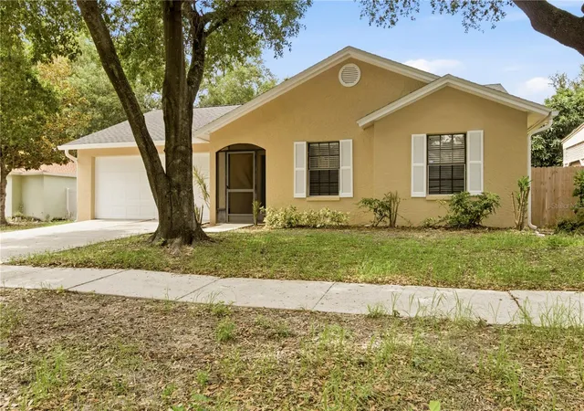 Photo 1 of Single family home for sale at 929 Sandywood Dr, Brandon, FL 33510 | MLS# TB8518267 | Listing updated on 2026-09-10