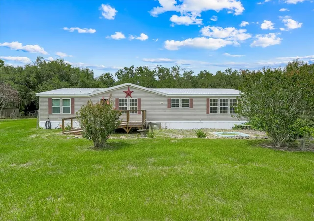 Photo 3 of Manufactured home for sale at 21301 Quail Hammock Ln, Groveland, FL 34736 | MLS# G5113645 | Listing updated on 2026-09-29