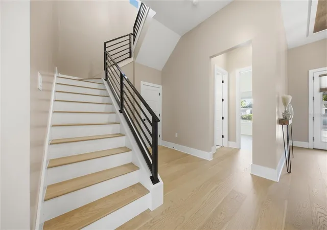 Photo 3 of Single family home for sale at 4022 W Bay To Blvd, Tampa, FL 33629 | MLS# TB8518459 | Listing updated on 2026-09-13