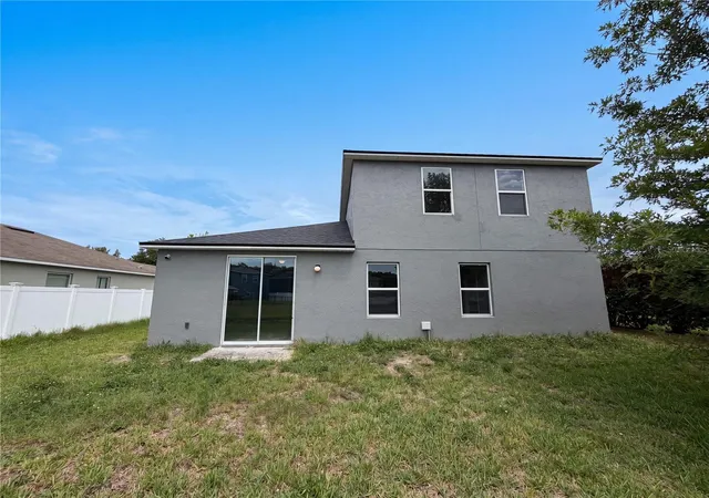 Photo 4 of Single family home for sale at 4876 Grassy Knoll Dr, Tavares, FL 32778 | MLS# O6416211 | Listing updated on 2026-10-03
