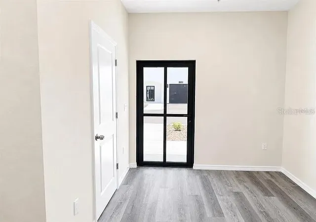 Photo 3 of Townhouse for sale at 4365 Cambio Gdns Ct, Tampa, FL 33610 | MLS# TB8518489 | Listing updated on 2026-09-12
