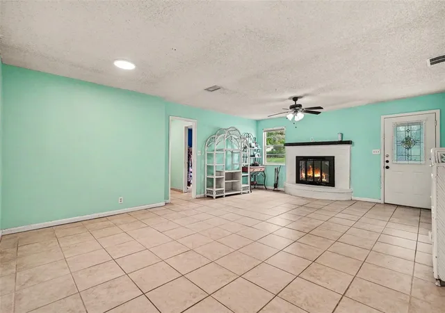 Photo 2 of Single family home for sale at 7206 Alafia Dr, Riverview, FL 33578 | MLS# TB8518634 | Listing updated on 2026-10-20