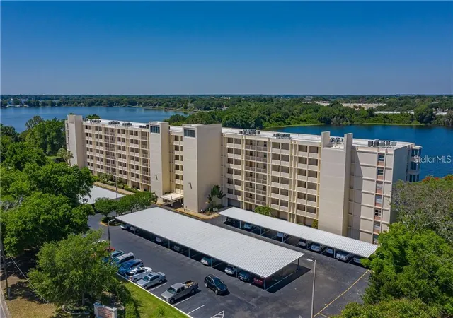 Condo for sale at 700 Mirror Ter NW #506, WINTER HAVEN, FL 33881 | MLS# P4939037
