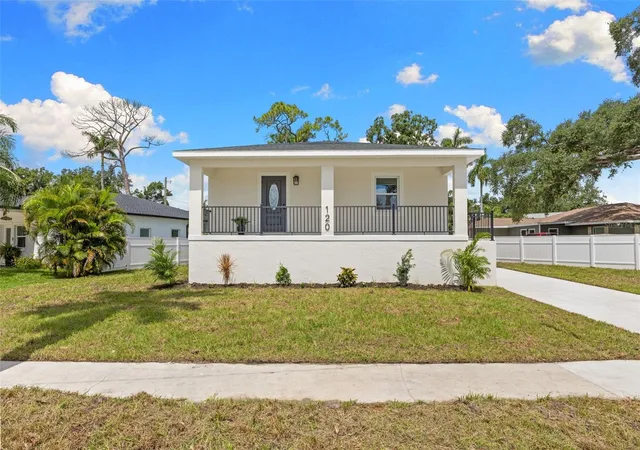 Photo 3 of Single family home for sale at 120 Brown St, Bradenton, FL 34208 | MLS# A4696980 | Listing updated on 2026-09-15