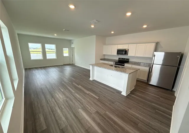 Photo 4 of Single family home for sale at 10535 Curving Crk Loop, Parrish, FL 34219 | MLS# TB8519061 | Listing updated on 2026-10-22