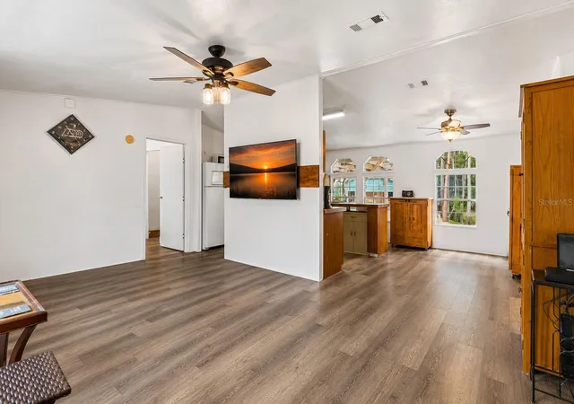 Photo 3 of Manufactured home for sale at 17808 Dogwood Dr, Lutz, FL 33558 | MLS# TB8519244 | Listing updated on 2026-10-03