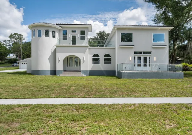 Photo 1 of Single family home for sale at 1190 W Lakeshore Dr, Clermont, FL 34711 | MLS# O6416887 | Listing updated on 2026-10-05
