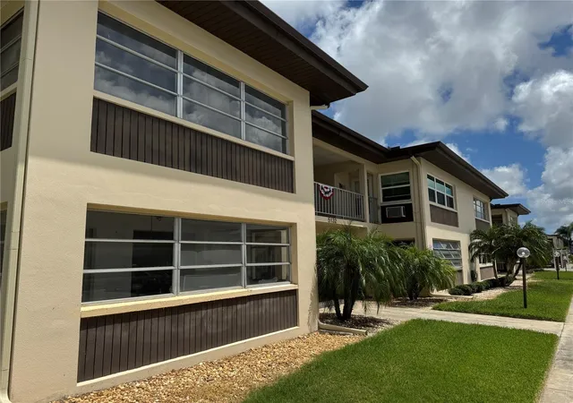 Photo 1 of Condo for sale at 5132 Amulet Dr #101, New Port Richey, FL 34652 | MLS# W7886733 | Listing updated on 2026-10-02